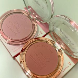 review má hồng cho người mới trang điểm 2026